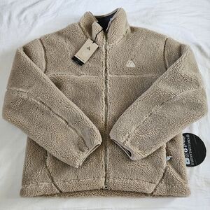 Nike ACG Canwell Glacier THERMA-FIT Jacket Biege Sherpa FV8653-247 Men's Size M